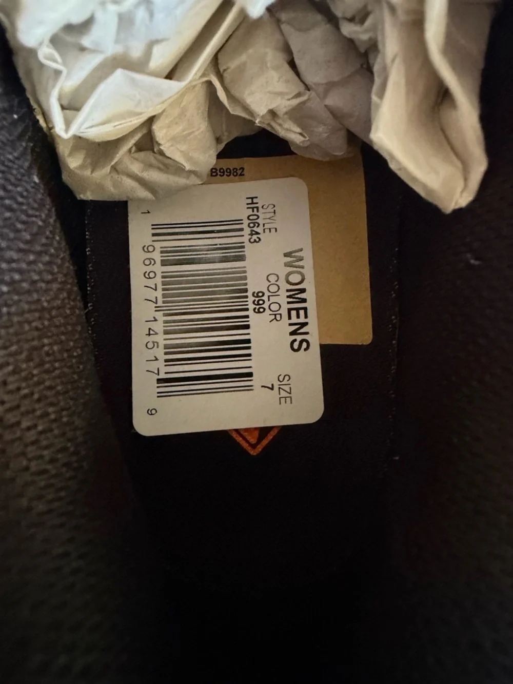 Nike Air Humara- Women’s size 7 …purple/ orange/ black - new- no box